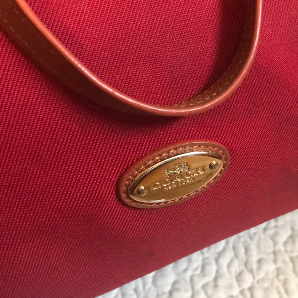 Coach Sawyer Tote - Picture 2 of 8